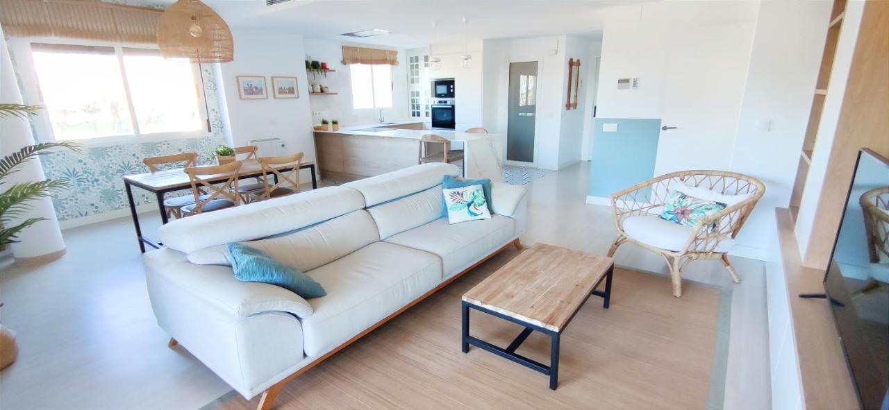 Apartamento Lagos Del Castillo By Denia Costa ภายนอก รูปภาพ